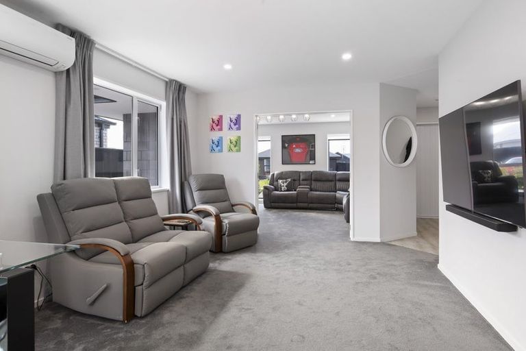 Photo of property in 13 Higgins Street, Woodend, 7610