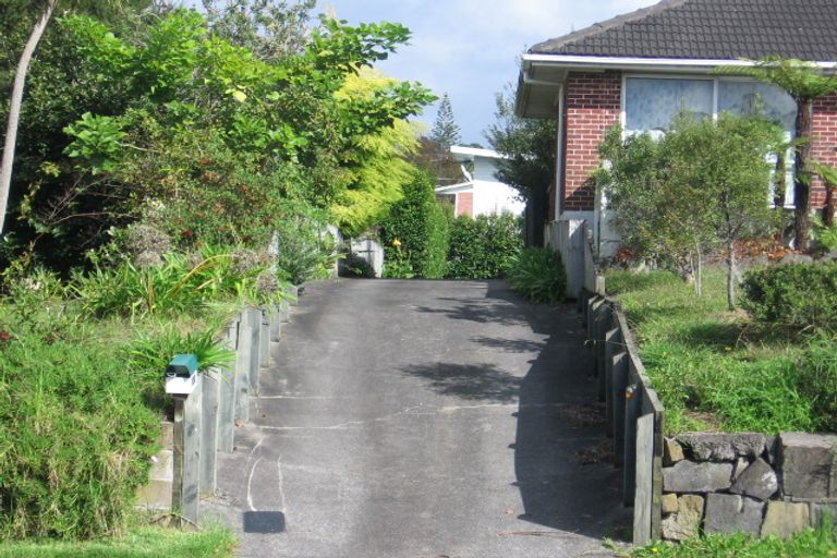 Photo of property in 1/42 Rua Road, Glen Eden, Auckland, 0602