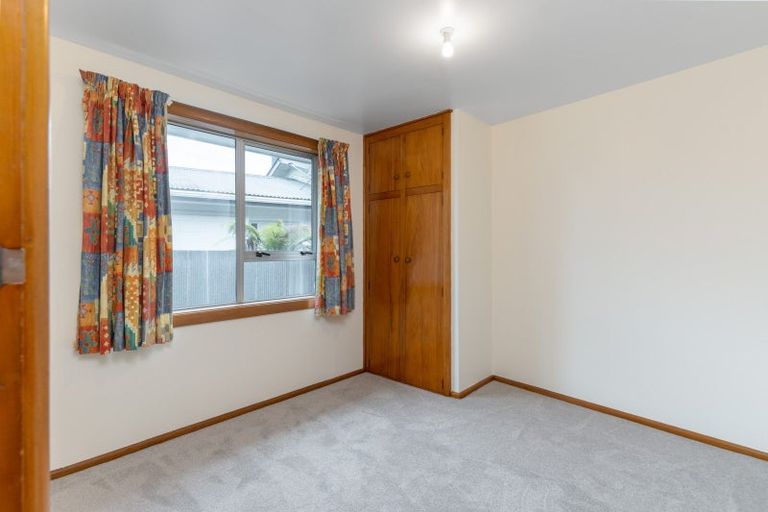 Photo of property in 2/77 Roberta Drive, Somerfield, Christchurch, 8024