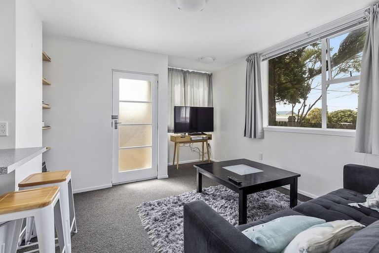 Photo of property in 9/76 Freyberg Street, Lyall Bay, Wellington, 6022