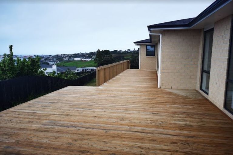 Photo of property in 14 Woodridge Drive, Stanmore Bay, Whangaparaoa, 0932
