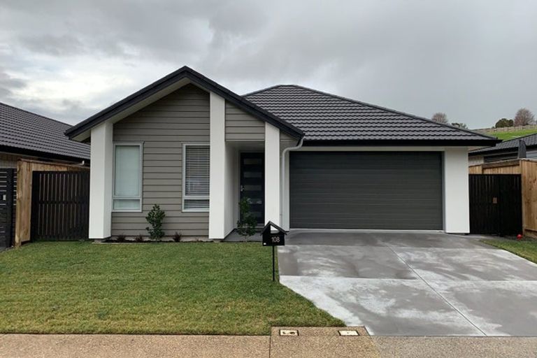 Photo of property in 108 Whakaturou Crescent, Pyes Pa, Tauranga, 3112