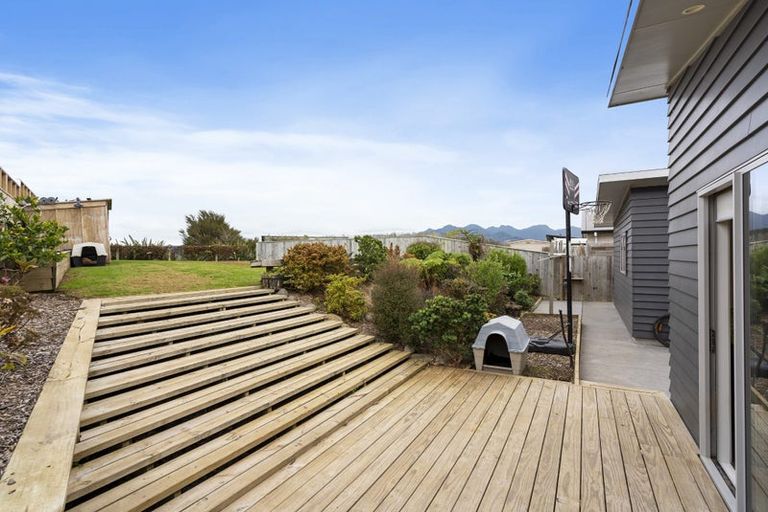 Photo of property in 13 Manatu Close, Whangamata, 3691