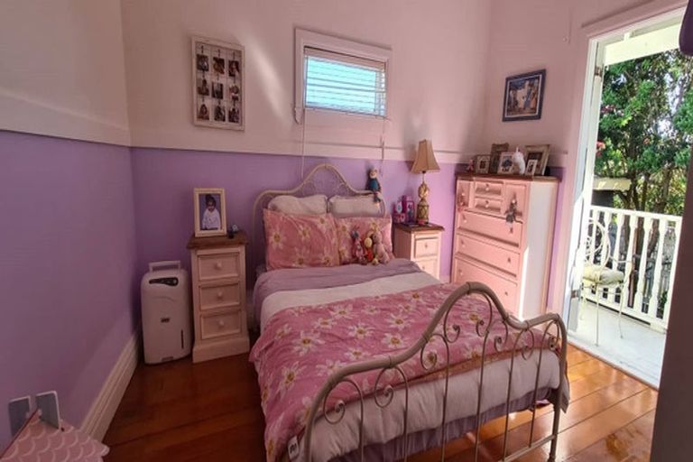 Photo of property in 64b Tramway Road, Beach Haven, Auckland, 0626