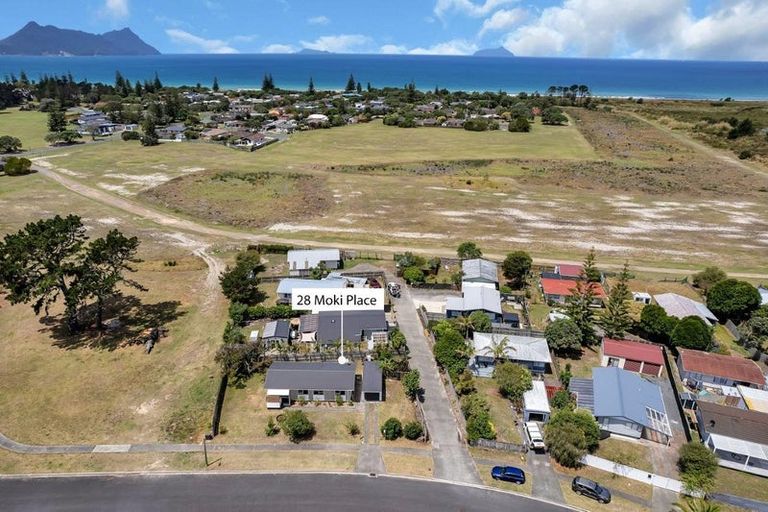 Photo of property in 28 Moki Place, Ruakaka, 0116