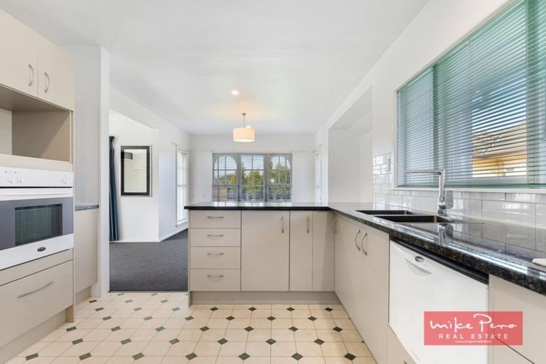 Photo of property in 646 Springs Road, Prebbleton, 7604