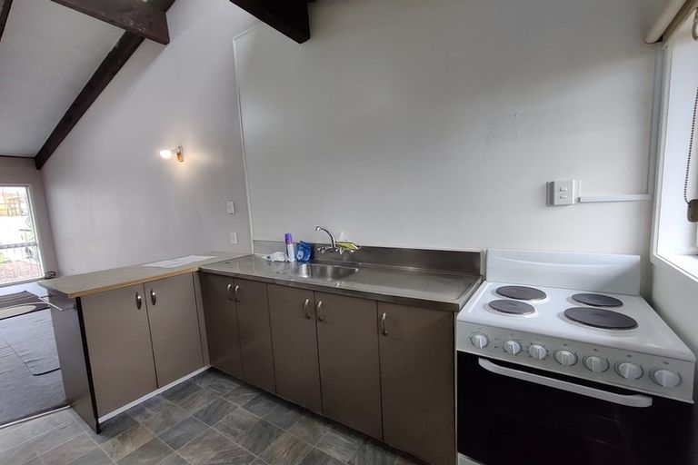 Photo of property in 2/3366 Great North Road, Glen Eden, Auckland, 0602