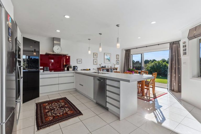 Photo of property in 95 Oriental Parade, Papamoa Beach, Papamoa, 3118