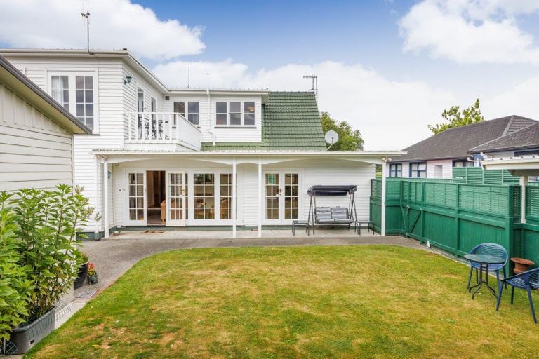 Photo of property in 5 Hardie Street, Hokowhitu, Palmerston North, 4410