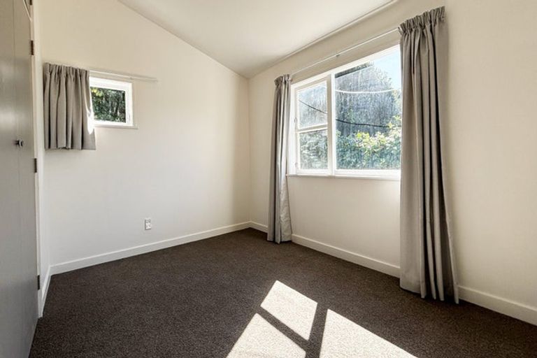 Photo of property in 18 Muri Road, Pukerua Bay, 5026