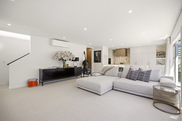 Photo of property in 45 Gracefield Avenue, Christchurch Central, Christchurch, 8013