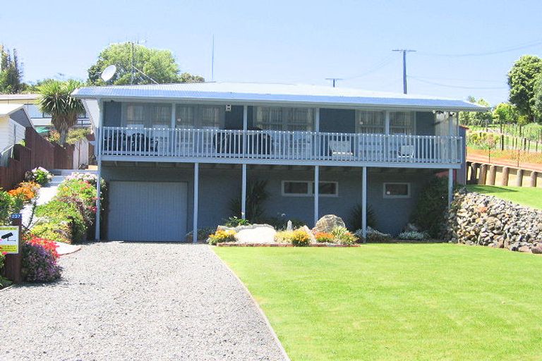 Photo of property in 237 Waiwera Street, Kawhia, 3889