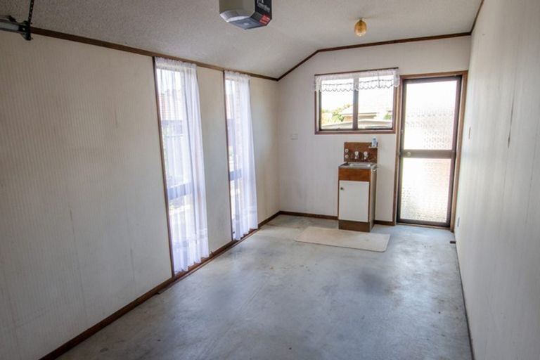 Photo of property in 1/45 Aberfeldy Avenue, Highland Park, Auckland, 2010