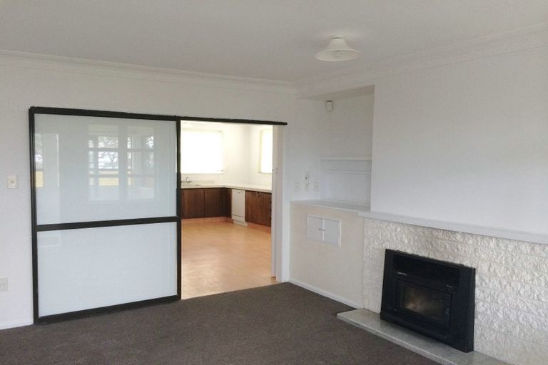 Photo of property in 2 Nield Road, Manurewa, Auckland, 2102