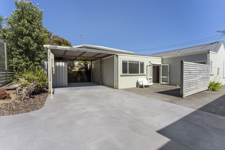 Photo of property in 160 Molesworth Street, New Plymouth, 4312