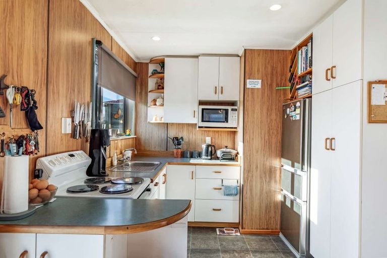 Photo of property in 6 Grenville Street, Levin, 5510