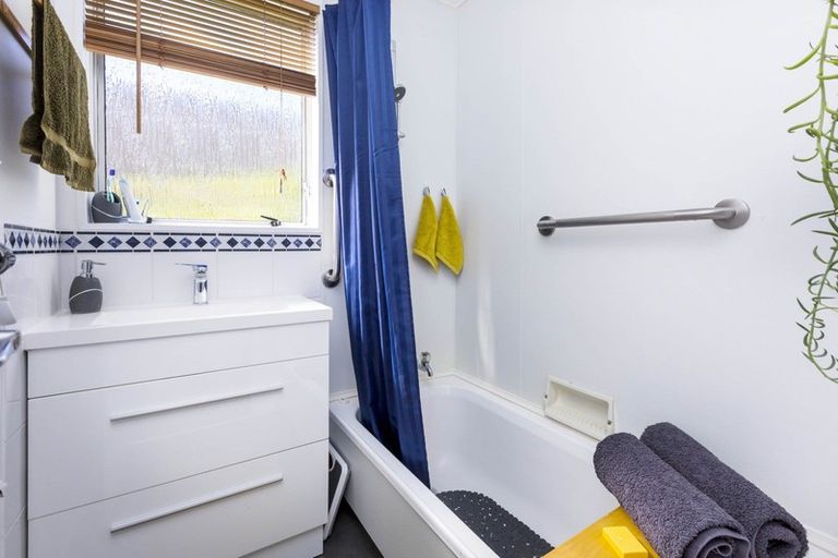 Photo of property in 81 Gemstone Drive, Birchville, Upper Hutt, 5018