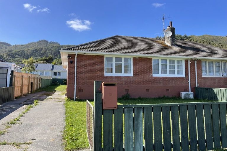 Photo of property in 13 Toomath Street, Naenae, Lower Hutt, 5011