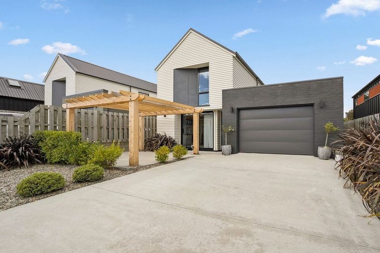 Photo of property in 51 Red Cottage Drive, Lake Hayes, Queenstown, 9304