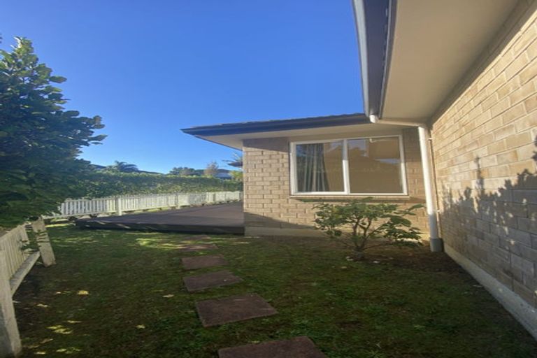 Photo of property in 18 Askerne Drive, Flat Bush, Auckland, 2016