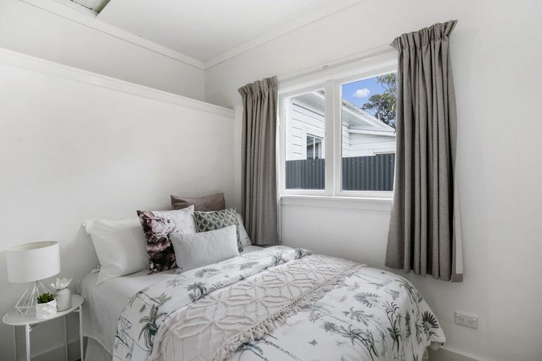 Photo of property in 24 Antico Street, Melrose, Wellington, 6023