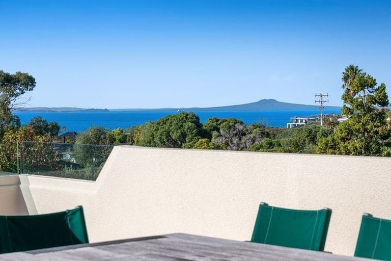 Photo of property in 33 Everard Avenue, Army Bay, Whangaparaoa, 0930