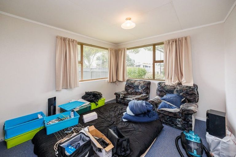 Photo of property in 1b John F Kennedy Drive, Milson, Palmerston North, 4414