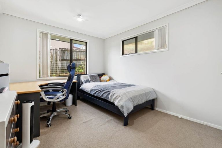 Photo of property in 19 The Enclave, Totara Heights, Auckland, 2105