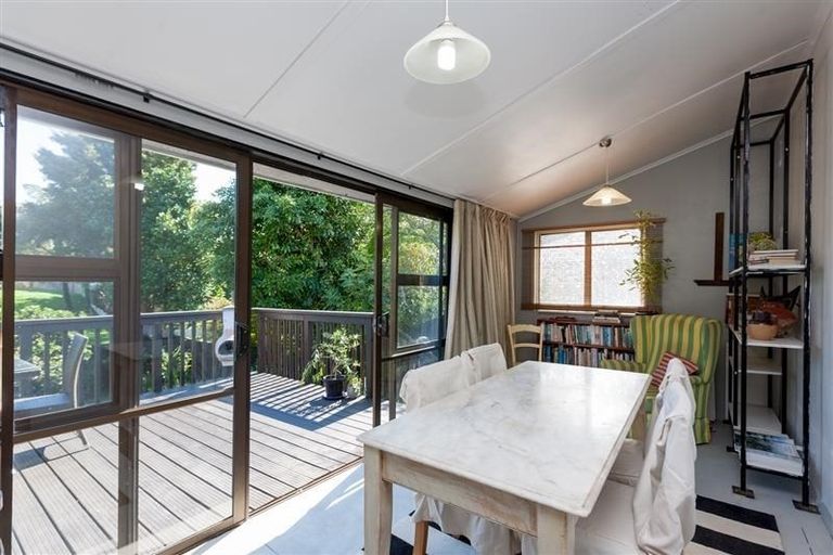 Photo of property in 21 Gilbert Street, New Plymouth, 4310