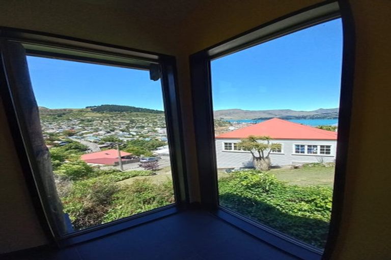 Photo of property in 35 Ticehurst Road, Lyttelton, 8082