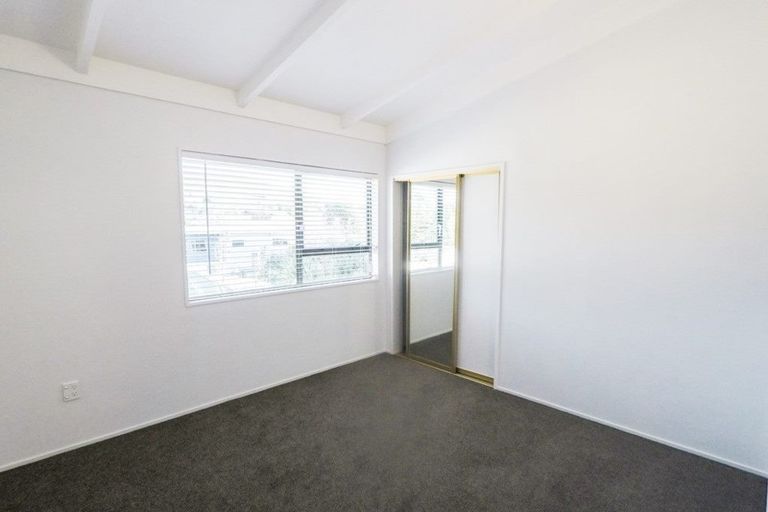 Photo of property in 10 Stuart Place, Blagdon, New Plymouth, 4310