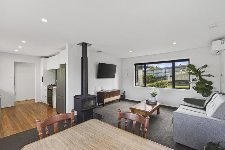 Photo of property in 1 Ranfurly Street, Frankleigh Park, New Plymouth, 4310