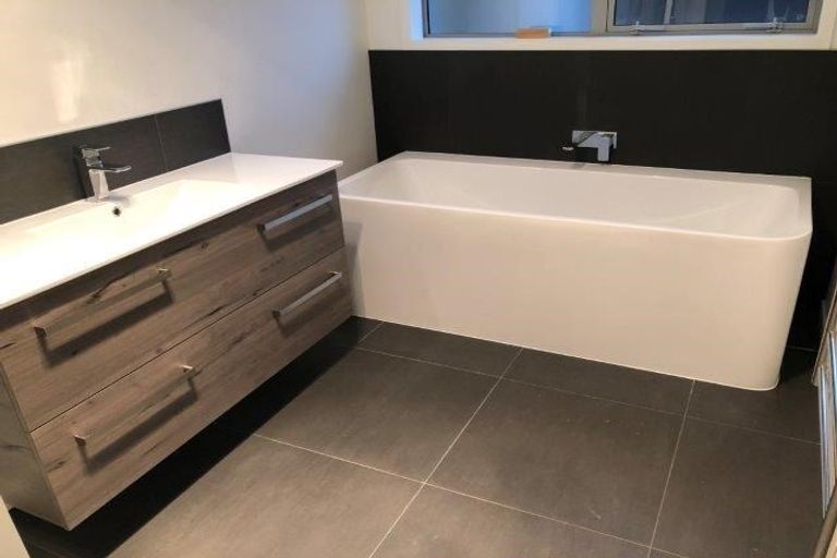 Photo of property in 4 Headley Drive, Lower Shotover, Queenstown, 9304