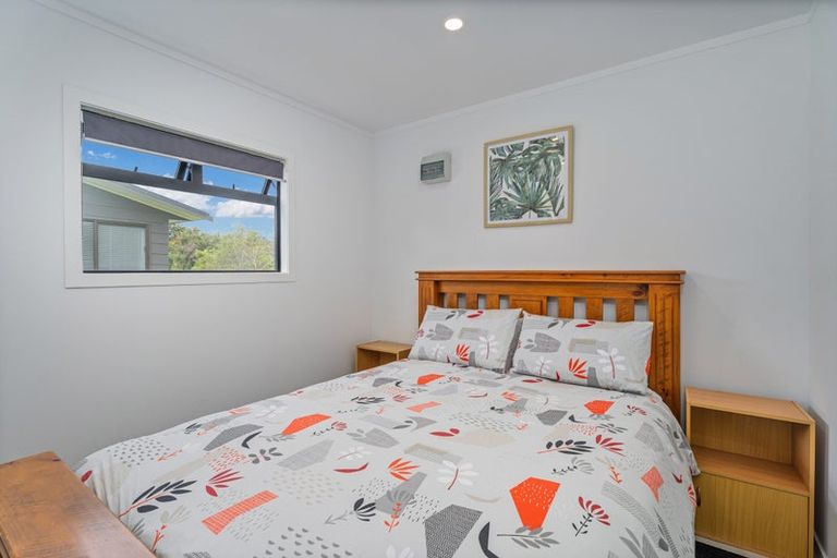 Photo of property in 29 Oyster Drive, Cooks Beach, Whitianga, 3591