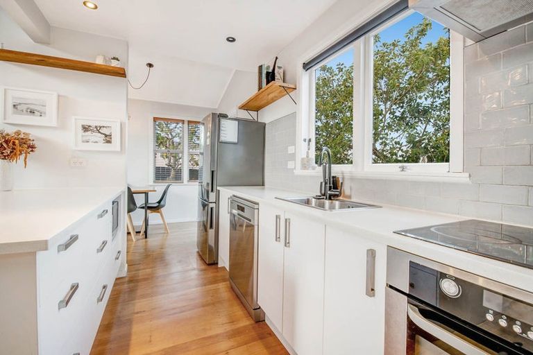 Photo of property in 1/29 Bruce Road, Glenfield, Auckland, 0629