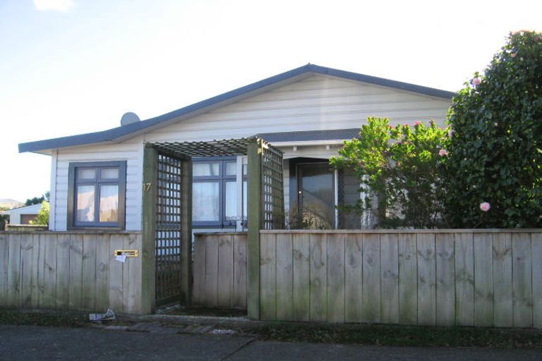 Photo of property in 17 Haydon Street, Roslyn, Palmerston North, 4414
