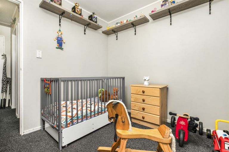 Photo of property in 4a Pratt Street, Papakura, 2110