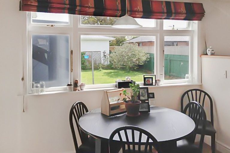 Photo of property in 217 College Street, West End, Palmerston North, 4412