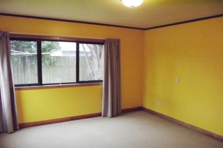 Photo of property in 19 Donnelly Street, Oakura, 4314