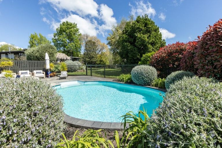 Photo of property in 22 Aotea Crescent, Havelock North, 4130