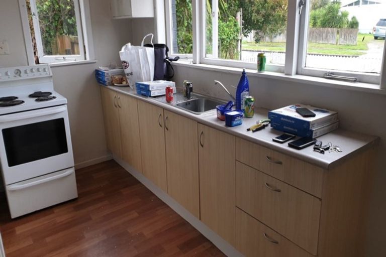 Photo of property in 19 Driver Road, Mangere East, Auckland, 2024