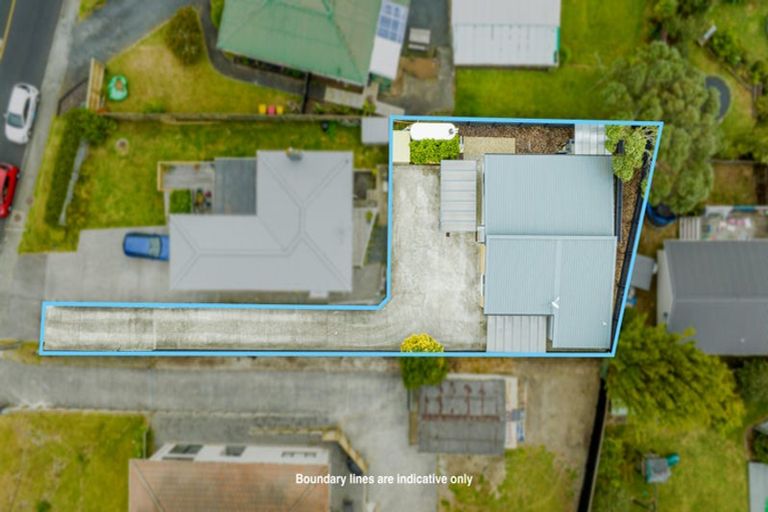 Photo of property in 16a Pine Avenue, Henderson, Auckland, 0612