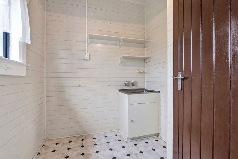 Photo of property in 86 Stanners Street, Eltham, 4322