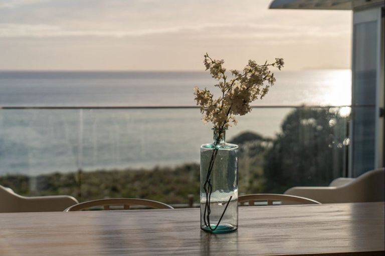 Photo of property in 92 Ocean Beach Road, Tairua, 3508
