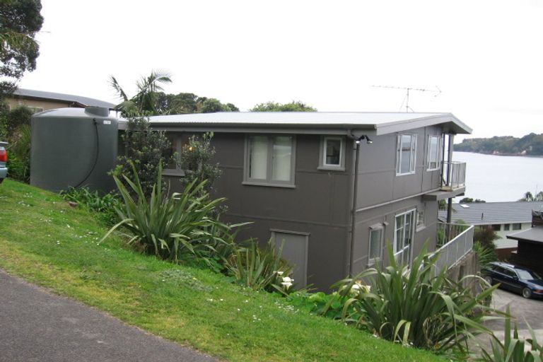 Photo of property in 30a Tutaritari Road, Hahei, Whitianga, 3591