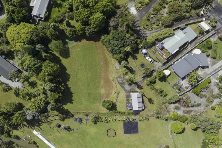 Photo of property in 30 Berghan Road, Coopers Beach, 0420