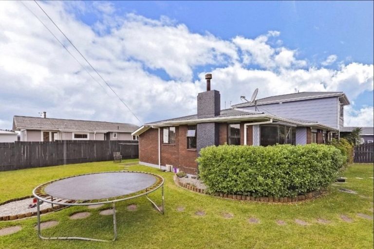 Photo of property in 31 Queen Road, Bellevue, Tauranga, 3110