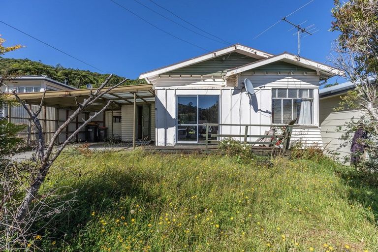 Photo of property in 6 Rochfort Street, Greymouth, 7805