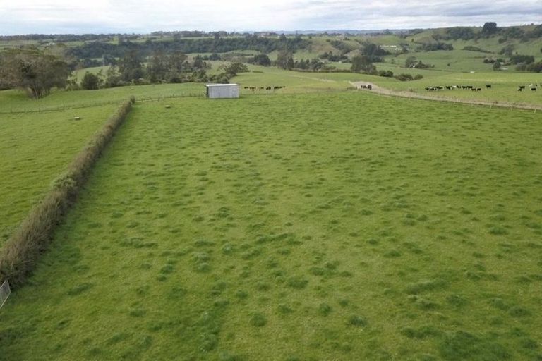 Photo of property in 21 Spargo Road, Huirangi, New Plymouth, 4373