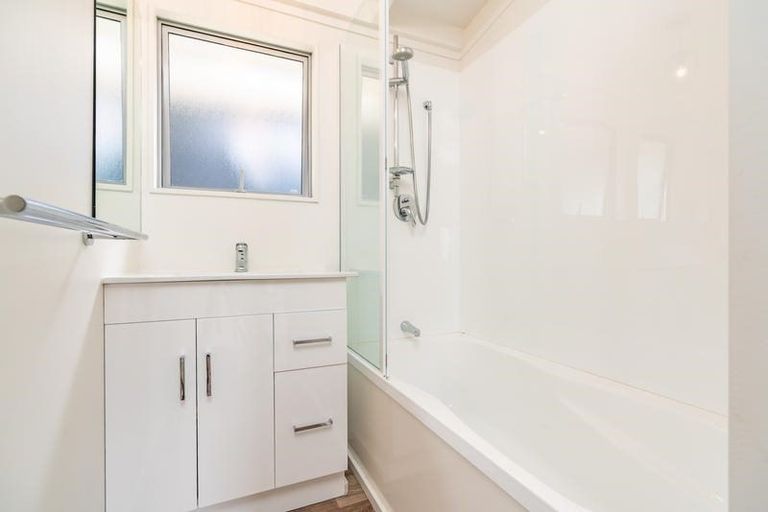 Photo of property in 29 Massey Road, Waipu, 0582